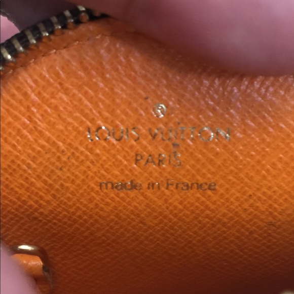 Louis Vuitton Round Coin purse - Picture 4 of 8